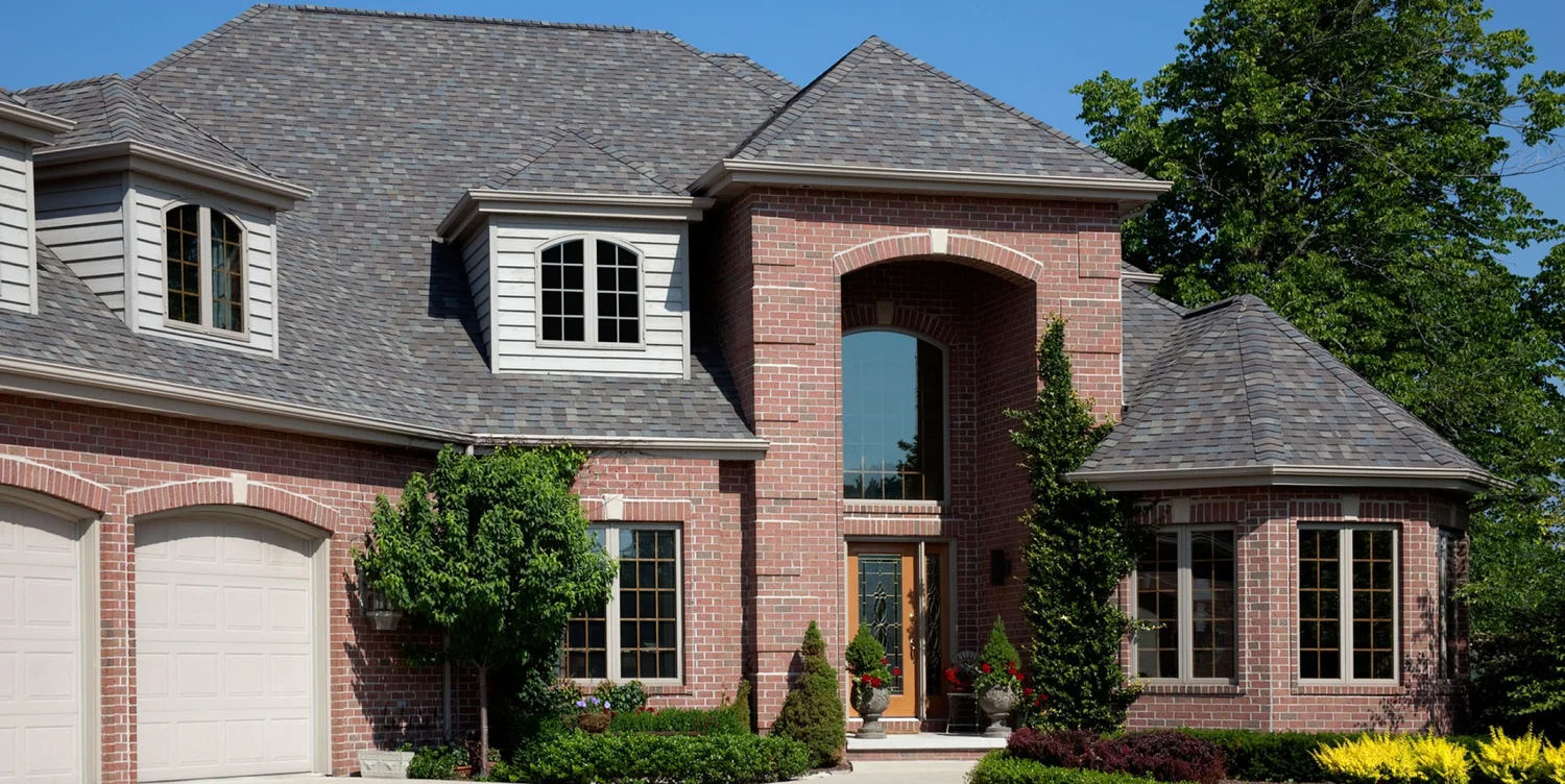 Brave Roofers hero image1